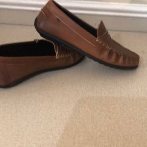 New, never worn Kenneth Cole slip on size 6.5